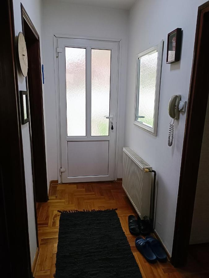 Serbian Home With Garden Krnjaca Eksteriør bilde